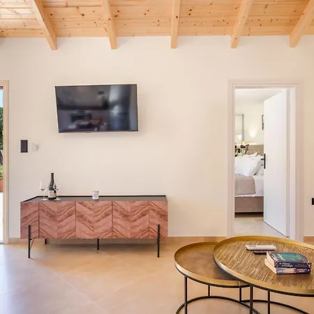 Semesterbostad Kosmas *