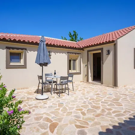 Kosmas Holiday home *